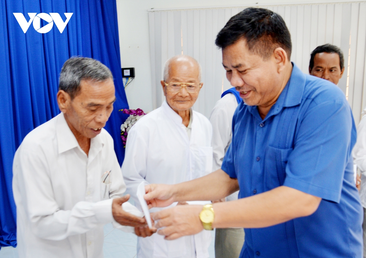 bộ dân tộc và tôn giáo chúc tết chôl chnăm thmây của đồng bào dân tộc khmer hình ảnh 1 bo dan toc va ton giao chuc tet chol chnam thmay cua dong bao dan toc khmer hinh anh 1