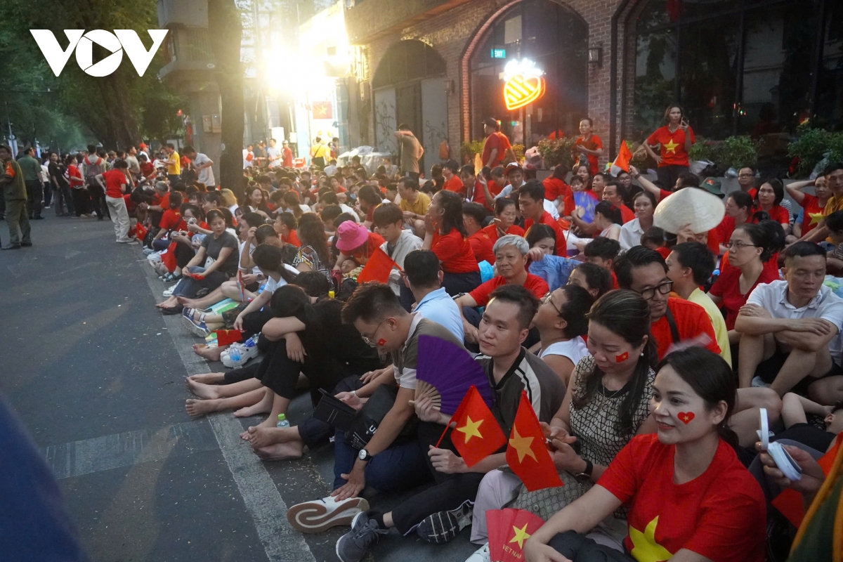toàn cảnh lễ kỷ niệm, diễu binh, diễu hành cấp quốc gia mừng 50 năm thống nhất đất nước hình ảnh 34 toan canh le ky niem, dieu binh, dieu hanh cap quoc gia mung 50 nam thong nhat dat nuoc hinh anh 34