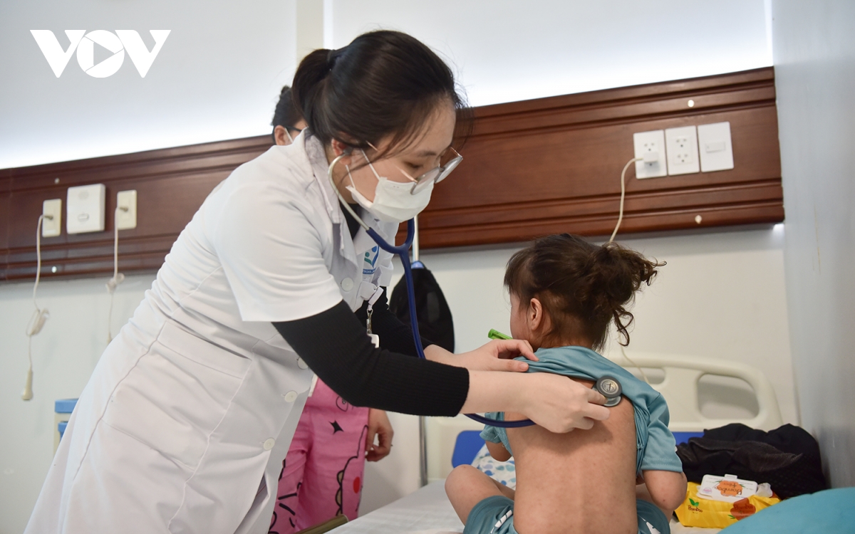 cận cảnh khu điều trị cho bệnh nhân mắc sởi ở bệnh viện nhi hà nội hình ảnh 3 can canh khu dieu tri cho benh nhan mac soi o benh vien nhi ha noi hinh anh 3