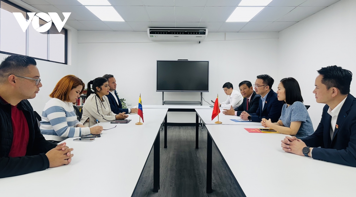tổng thống venezuela thế hệ trẻ việt nam sẽ viết tiếp bản hùng ca hình ảnh 3 tong thong venezuela the he tre viet nam se viet tiep ban hung ca hinh anh 3