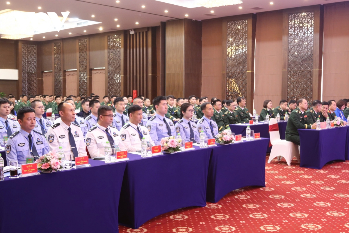 tọa đàm chiến sĩ, cán bộ việt nam trung quốc với chủ đề sắt son tình đồng chí hình ảnh 2 toa dam chien si, can bo viet nam trung quoc voi chu de sat son tinh dong chi hinh anh 2