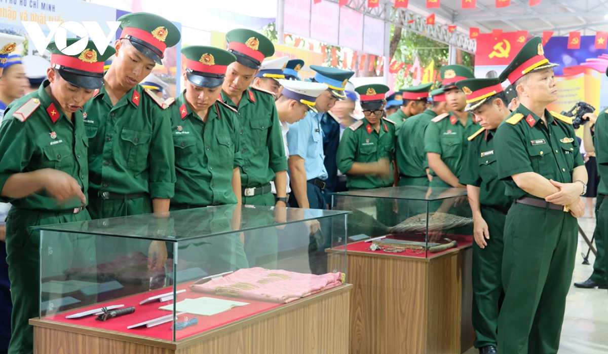 quân khu 5 triển lãm 50 năm vang mãi bản hùng ca toàn thắng hình ảnh 3 quan khu 5 trien lam 50 nam vang mai ban hung ca toan thang hinh anh 3