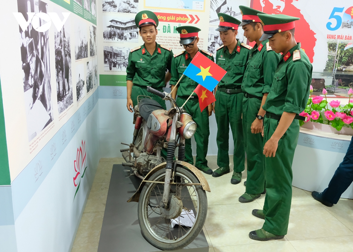 quân khu 5 triển lãm 50 năm vang mãi bản hùng ca toàn thắng hình ảnh 8 quan khu 5 trien lam 50 nam vang mai ban hung ca toan thang hinh anh 8