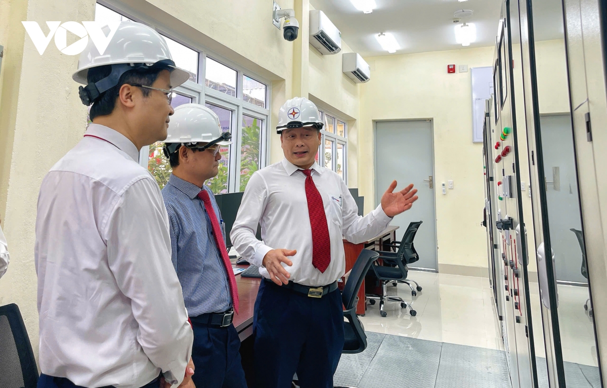 gắn biển công trình trạm biến áp 110kv cảng quy nhơn hình ảnh 2 gan bien cong trinh tram bien ap 110kv cang quy nhon hinh anh 2