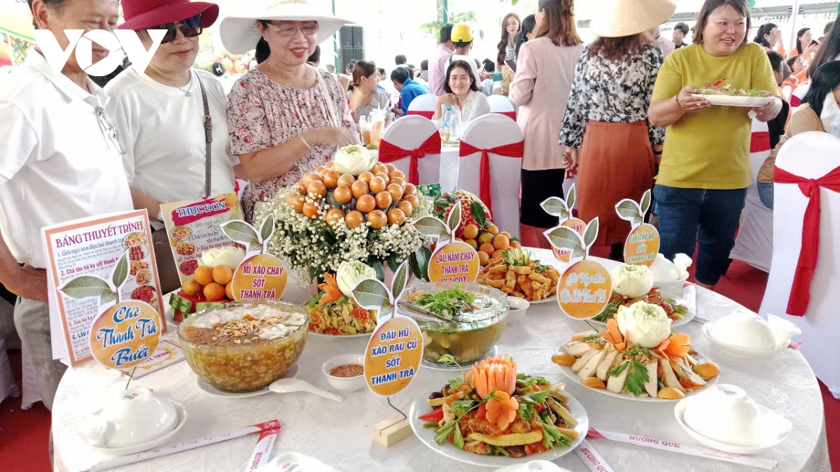 vinh long xac lap ky luc 135 mon am thuc co nguyen lieu tu trai thanh tra hinh anh 2