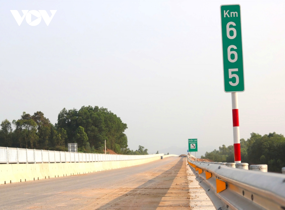chạy nước rút hoàn thành cao tốc bắc- nam qua quảng bình trước 30 4 hình ảnh 6 chay nuoc rut hoan thanh cao toc bac- nam qua quang binh truoc 30 4 hinh anh 6