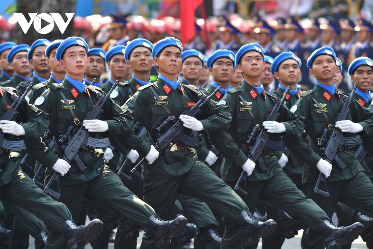 toàn cảnh lễ kỷ niệm, diễu binh, diễu hành cấp quốc gia mừng 50 năm thống nhất đất nước hình ảnh 87 toan canh le ky niem, dieu binh, dieu hanh cap quoc gia mung 50 nam thong nhat dat nuoc hinh anh 87