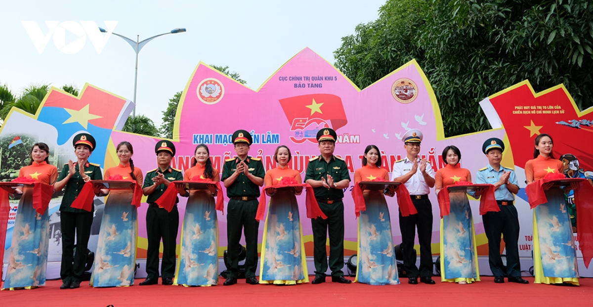 Quân khu 5: Triển lãm “50 năm vang mãi bản hùng ca toàn thắng”