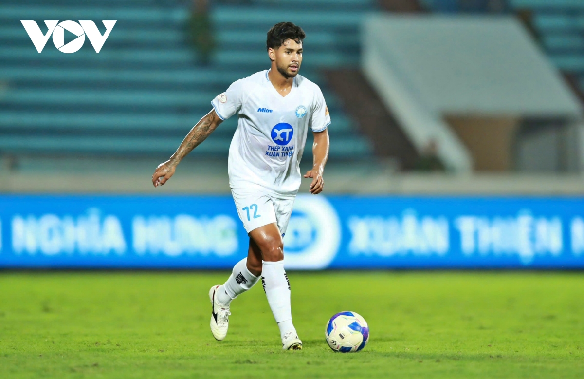 8 cầu thủ bị treo giò tại vòng 19 v-league 2024 2025 hình ảnh 1 8 cau thu bi treo gio tai vong 19 v-league 2024 2025 hinh anh 1