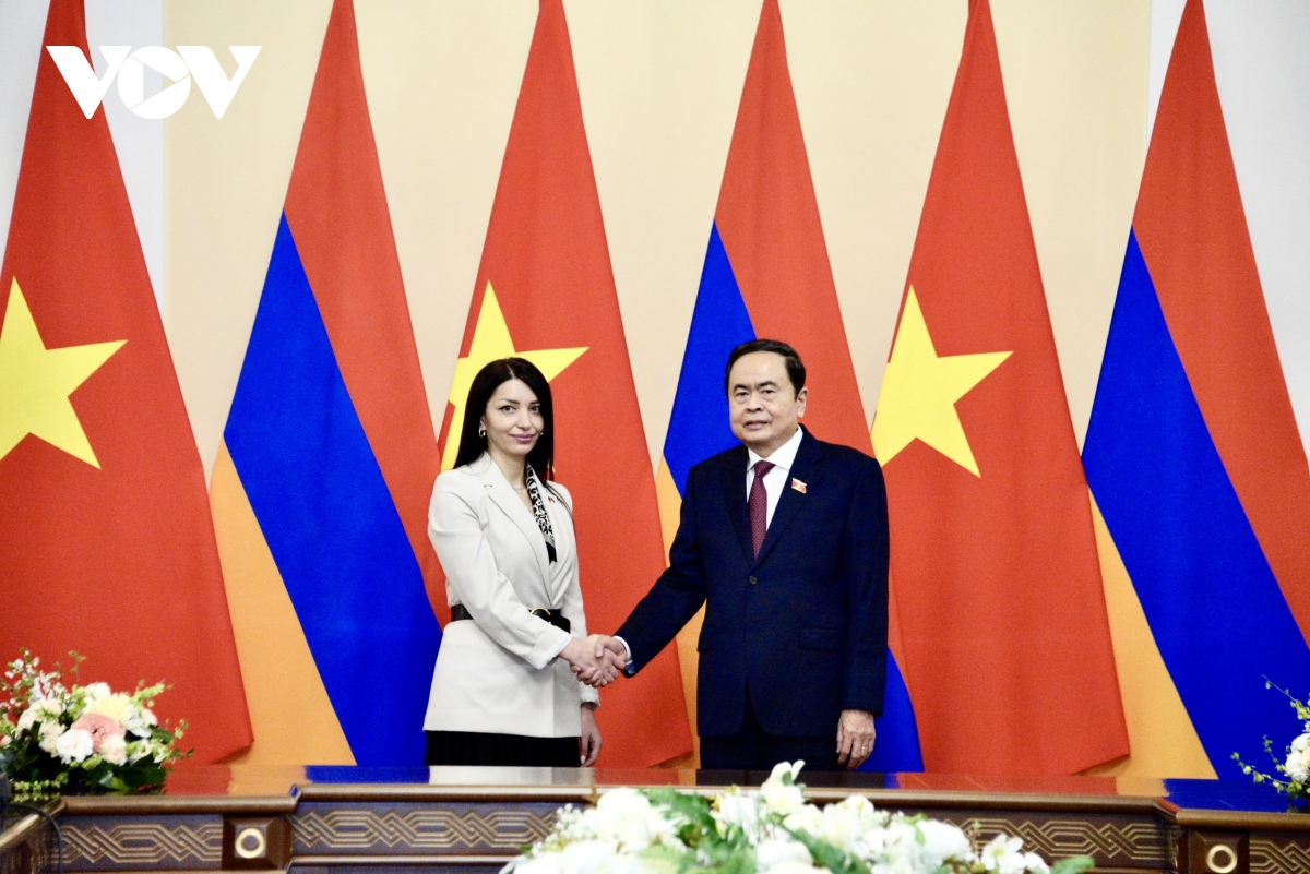 chủ tịch quốc hội tiếp chủ tịch nhóm nghị sĩ hữu nghị armenia-việt nam hình ảnh 1 chu tich quoc hoi tiep chu tich nhom nghi si huu nghi armenia-viet nam hinh anh 1