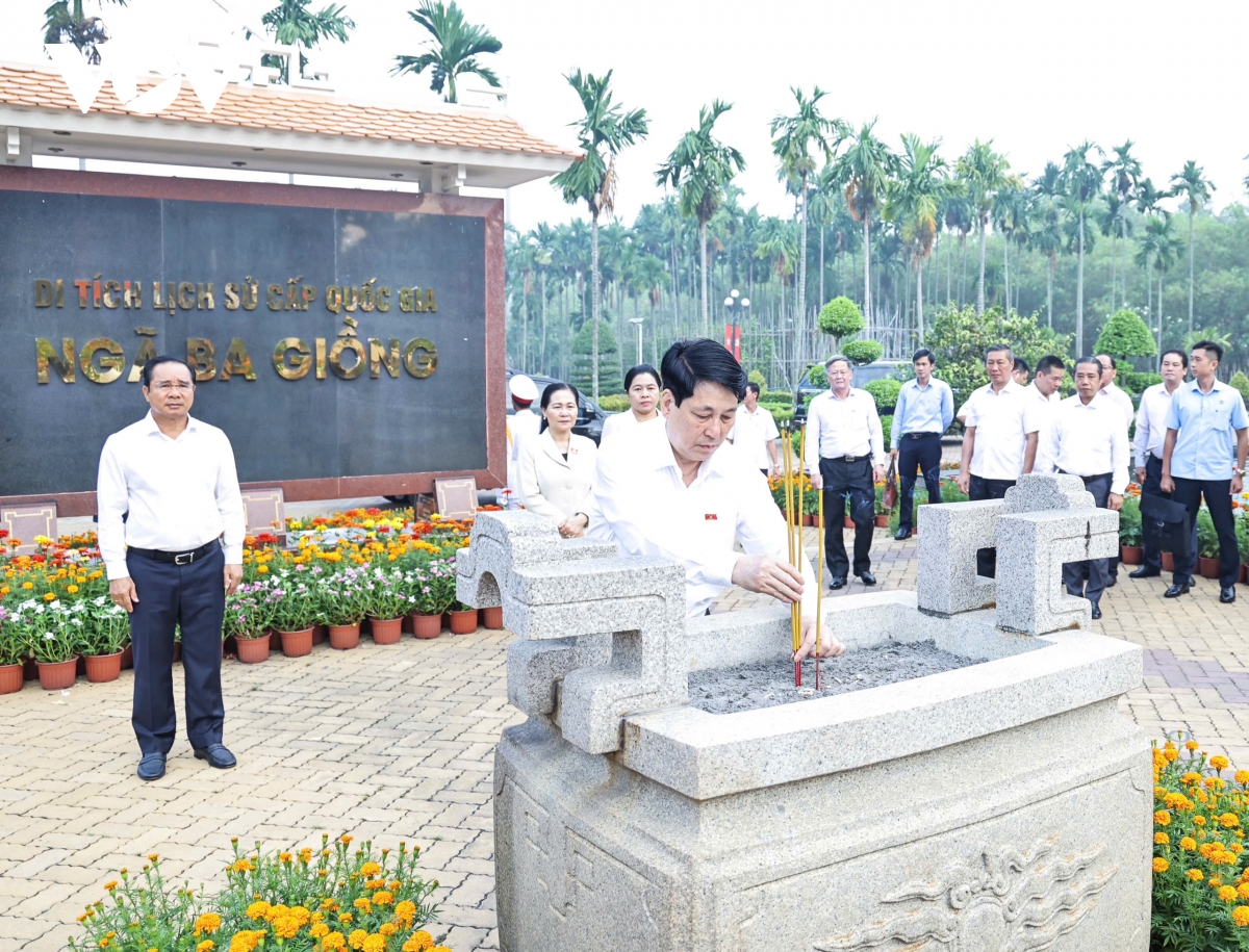 chủ tịch nước lương cường tiếp xúc cử tri tại huyện củ chi và hóc môn hình ảnh 4 chu tich nuoc luong cuong tiep xuc cu tri tai huyen cu chi va hoc mon hinh anh 4