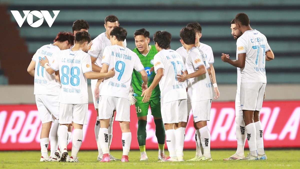 CLB Nam Định nhận thêm “hung tin” sau trận hòa ở vòng 18 V-League 2024/2025