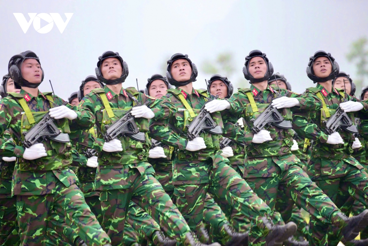 hôm nay, lực lượng diễu binh, diễu hành lên tàu vào tp.hcm, sẵn sàng hợp luyện hình ảnh 1 hom nay, luc luong dieu binh, dieu hanh len tau vao tp.hcm, san sang hop luyen hinh anh 1