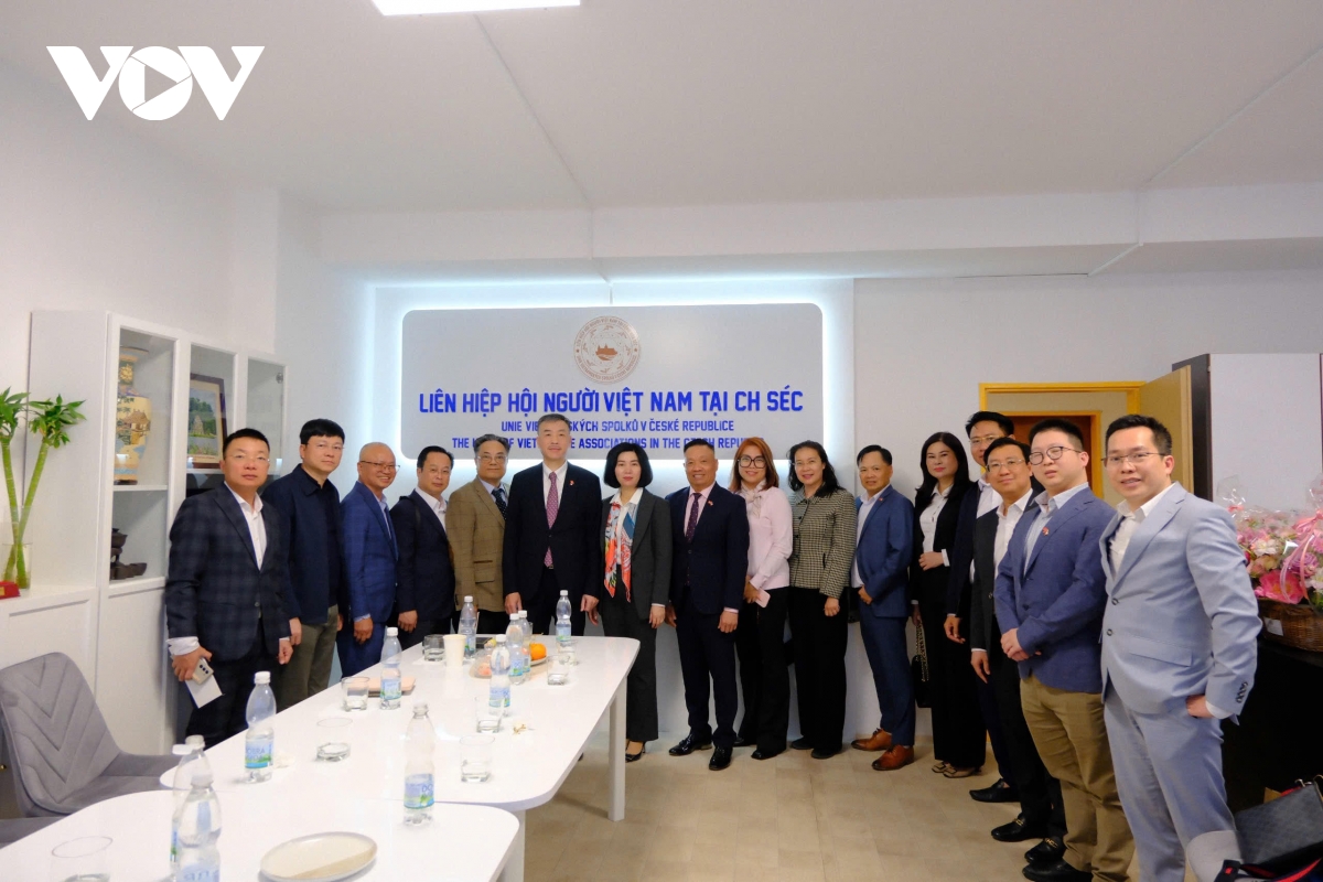 Đoàn công tác tp hà nội thăm và làm việc tại cộng hòa séc hình ảnh 3 Doan cong tac tp ha noi tham va lam viec tai cong hoa sec hinh anh 3