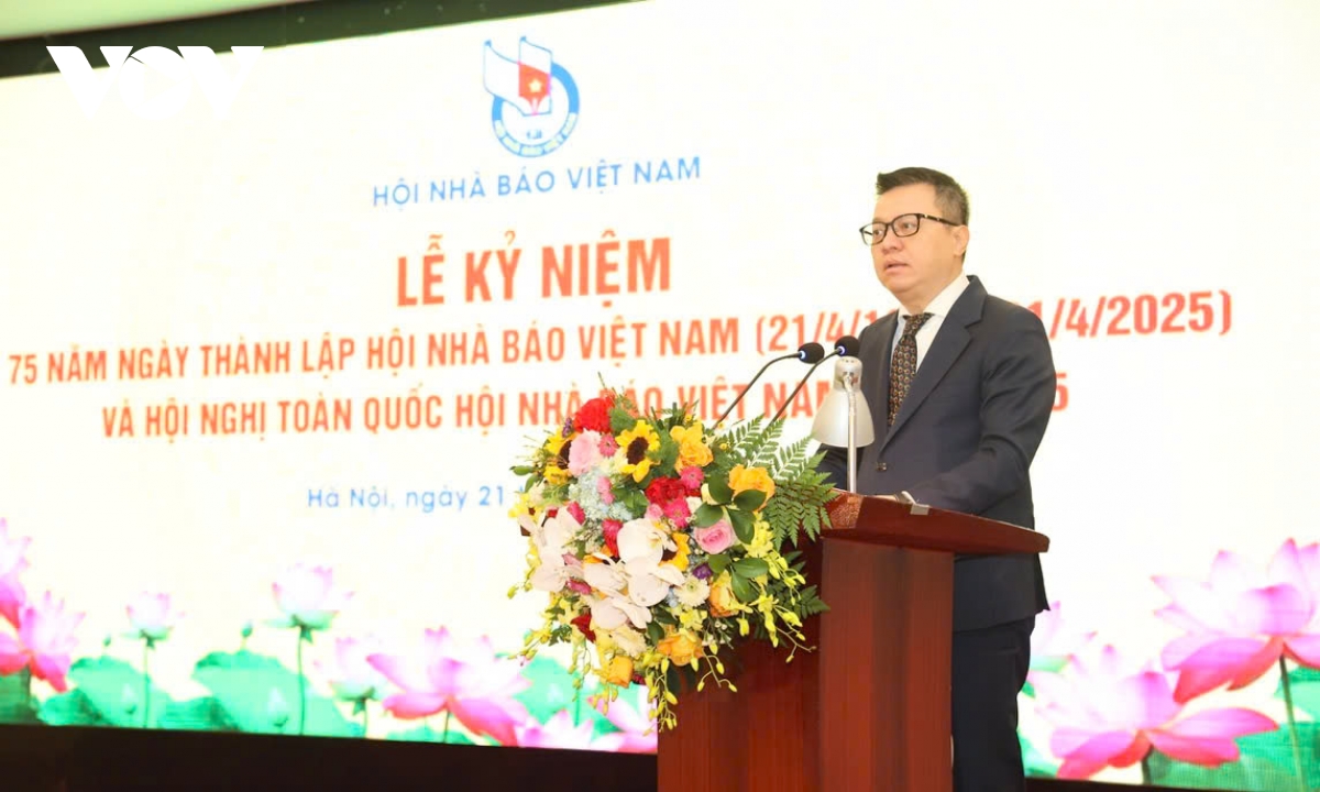 hội nhà báo việt nam tiếp tục phát huy truyền thống vẻ vang, nâng cao vị thế hình ảnh 1 hoi nha bao viet nam tiep tuc phat huy truyen thong ve vang, nang cao vi the hinh anh 1