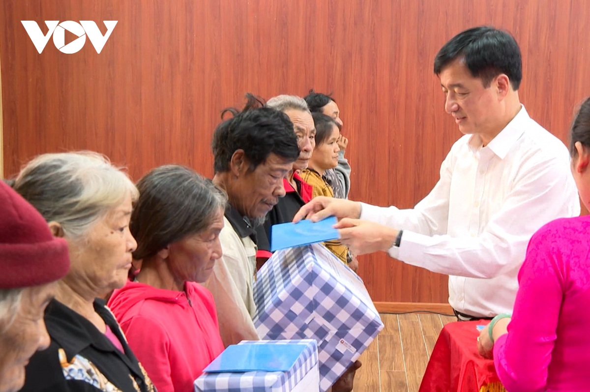 chủ nhiệm Ủy ban kiểm tra trung ương dâng hương tại di tích ban kiểm tra khu ủy khu 5 hình ảnh 2 chu nhiem Uy ban kiem tra trung uong dang huong tai di tich ban kiem tra khu uy khu 5 hinh anh 2