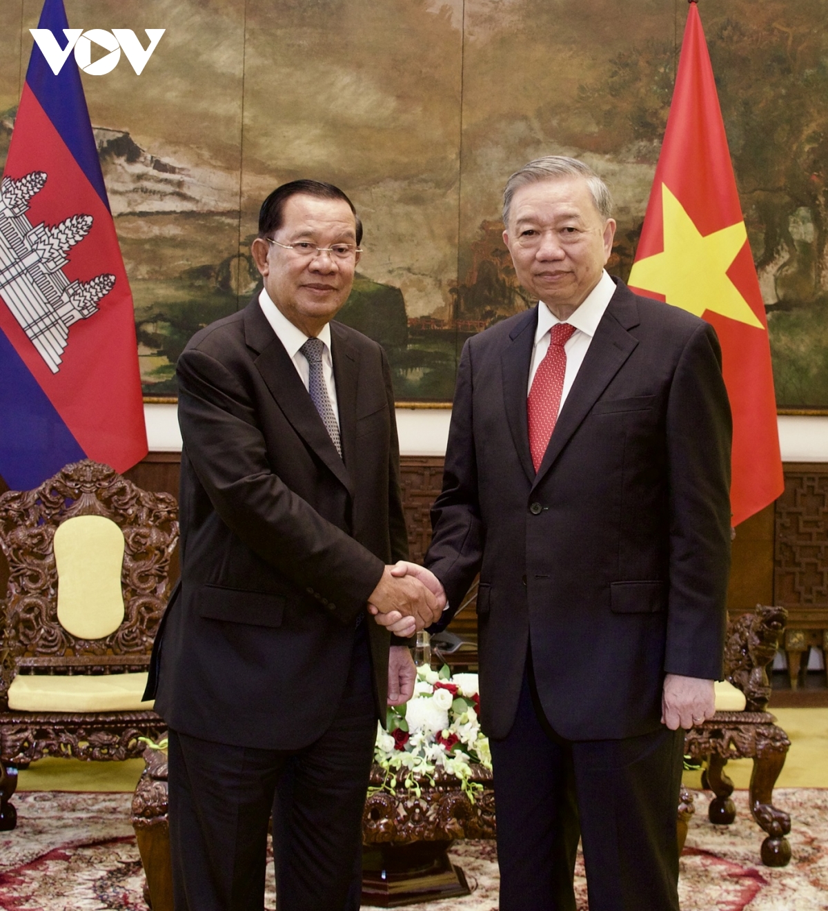 Tổng Bí thư Tô Lâm hội kiến Chủ tịch Đảng Nhân dân Campuchia Hun Sen