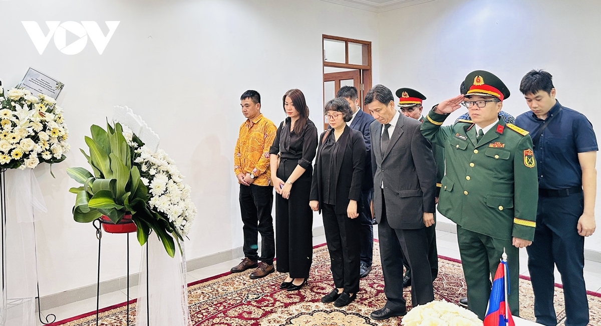 Đại sứ Việt Nam tại Indonesia viếng đồng chí Khamtay Siphandone