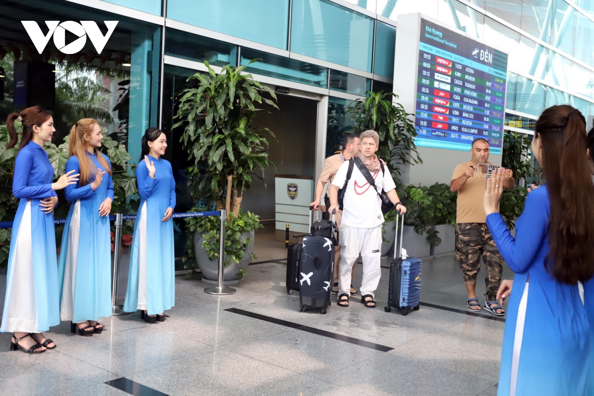 Đà nẵng đón chuyến bay trực tiếp đầu tiên từ tashkent uzbekistan hình ảnh 1 Da nang don chuyen bay truc tiep dau tien tu tashkent uzbekistan hinh anh 1
