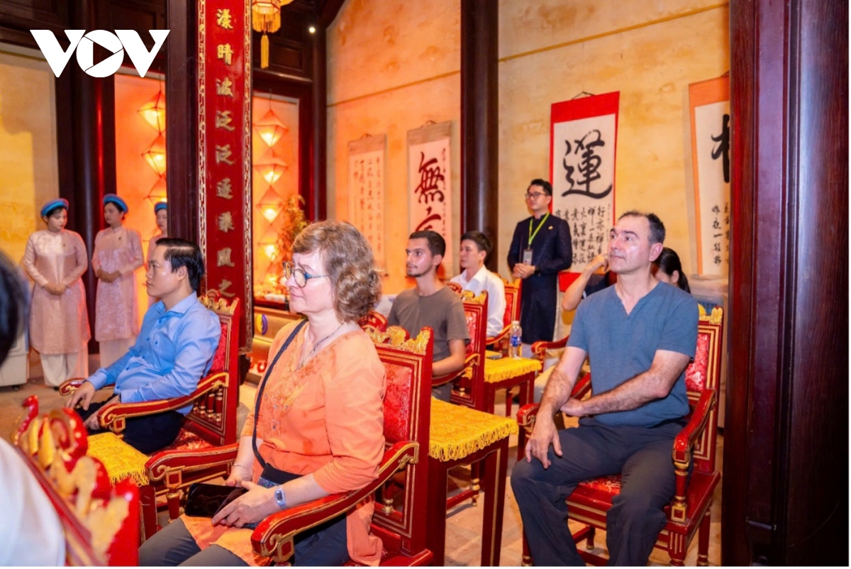 phục dựng nghi thức ngự trà hoàng cung hình ảnh 3 phuc dung nghi thuc ngu tra hoang cung hinh anh 3