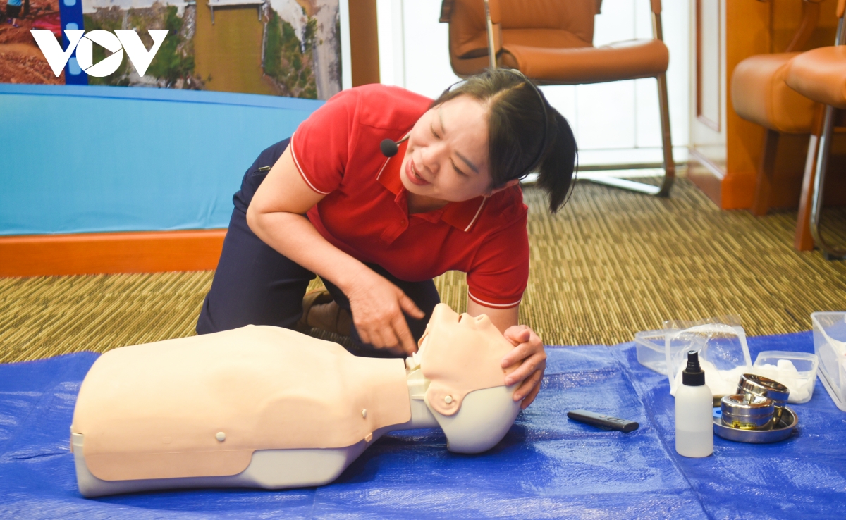 Tập huấn xử lý tình huống khẩn cấp cho lực lượng phục vụ phòng, chống thiên tai