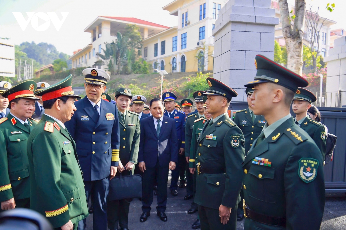 giao lưu hữu nghị quốc phòng biên giới việt - trung tại cửa khẩu hữu nghị quan hình ảnh 7 giao luu huu nghi quoc phong bien gioi viet - trung tai cua khau huu nghi quan hinh anh 7