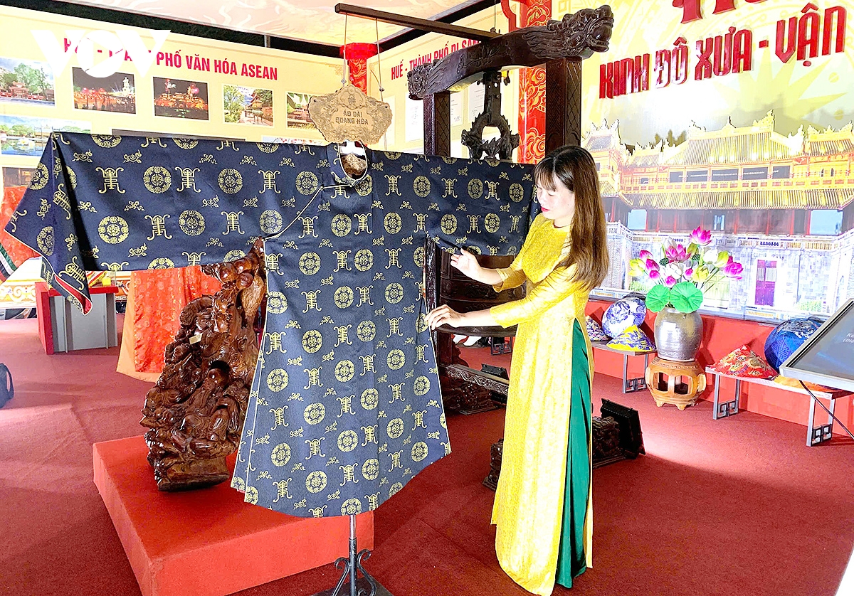 Triển lãm du lịch, di sản văn hóa, danh thắng Việt Nam tại Huế