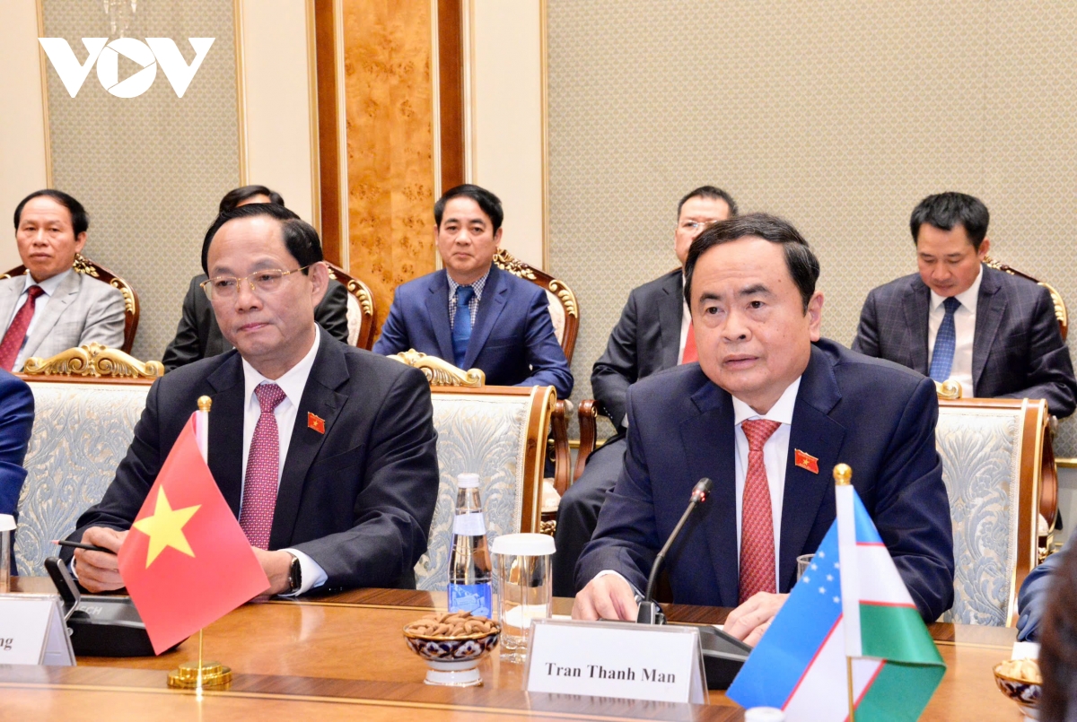 chu tich quoc hoi tran thanh man hoi dam voi chu tich thuong vien uzbekistan hinh anh 17