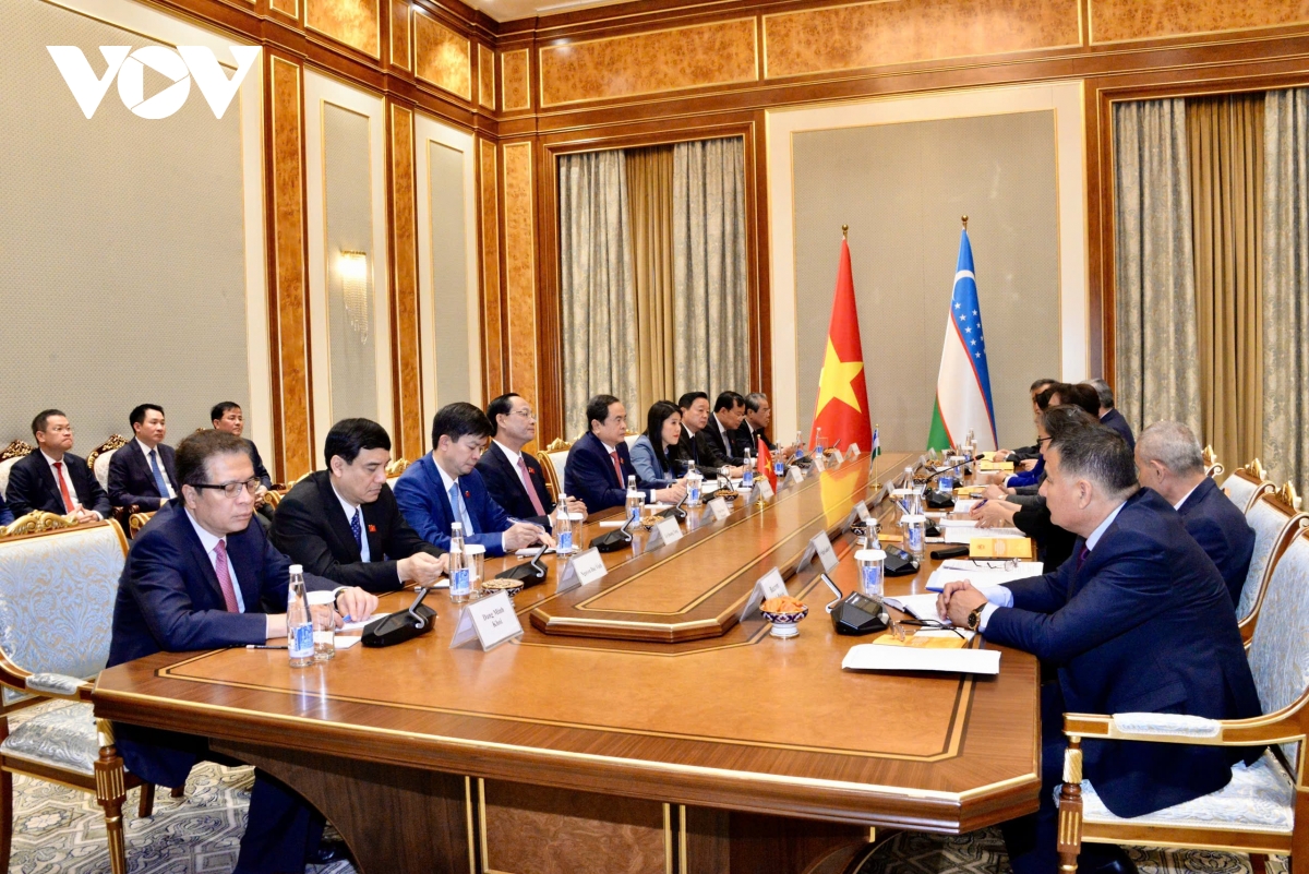 chu tich quoc hoi tran thanh man hoi dam voi chu tich thuong vien uzbekistan hinh anh 15