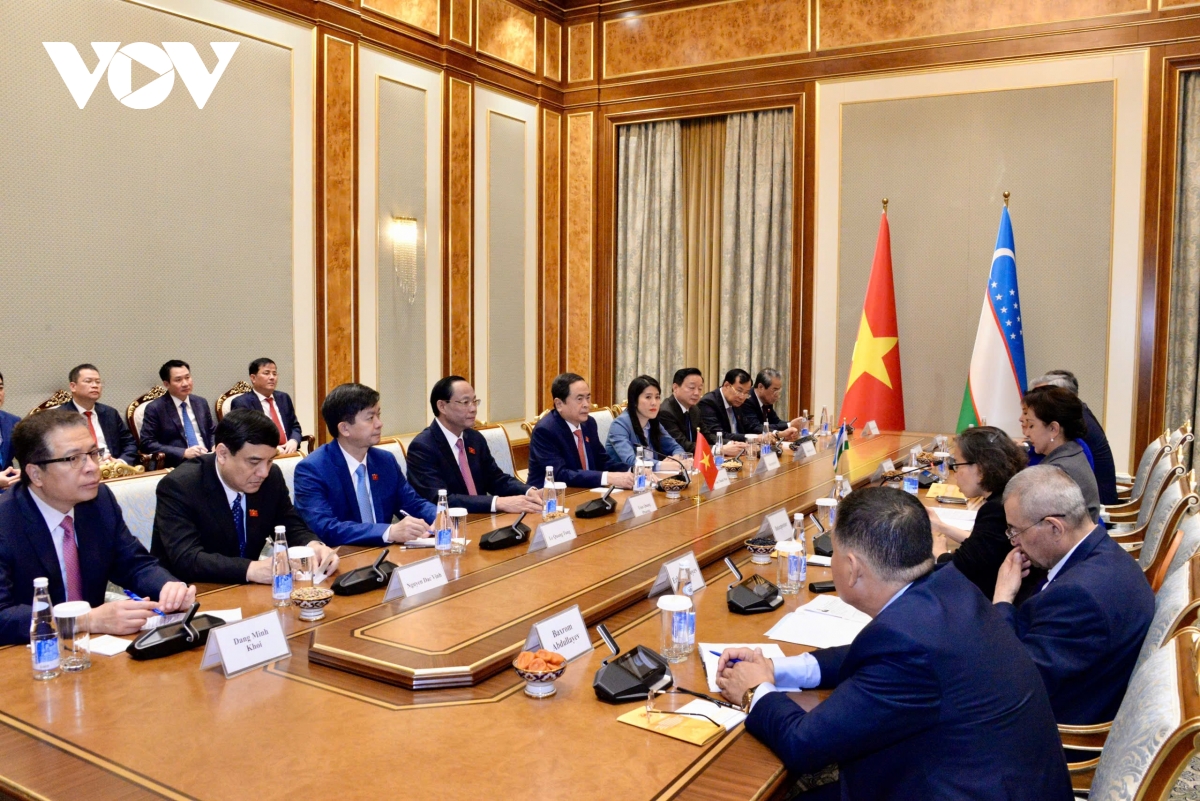chu tich quoc hoi tran thanh man hoi dam voi chu tich thuong vien uzbekistan hinh anh 12