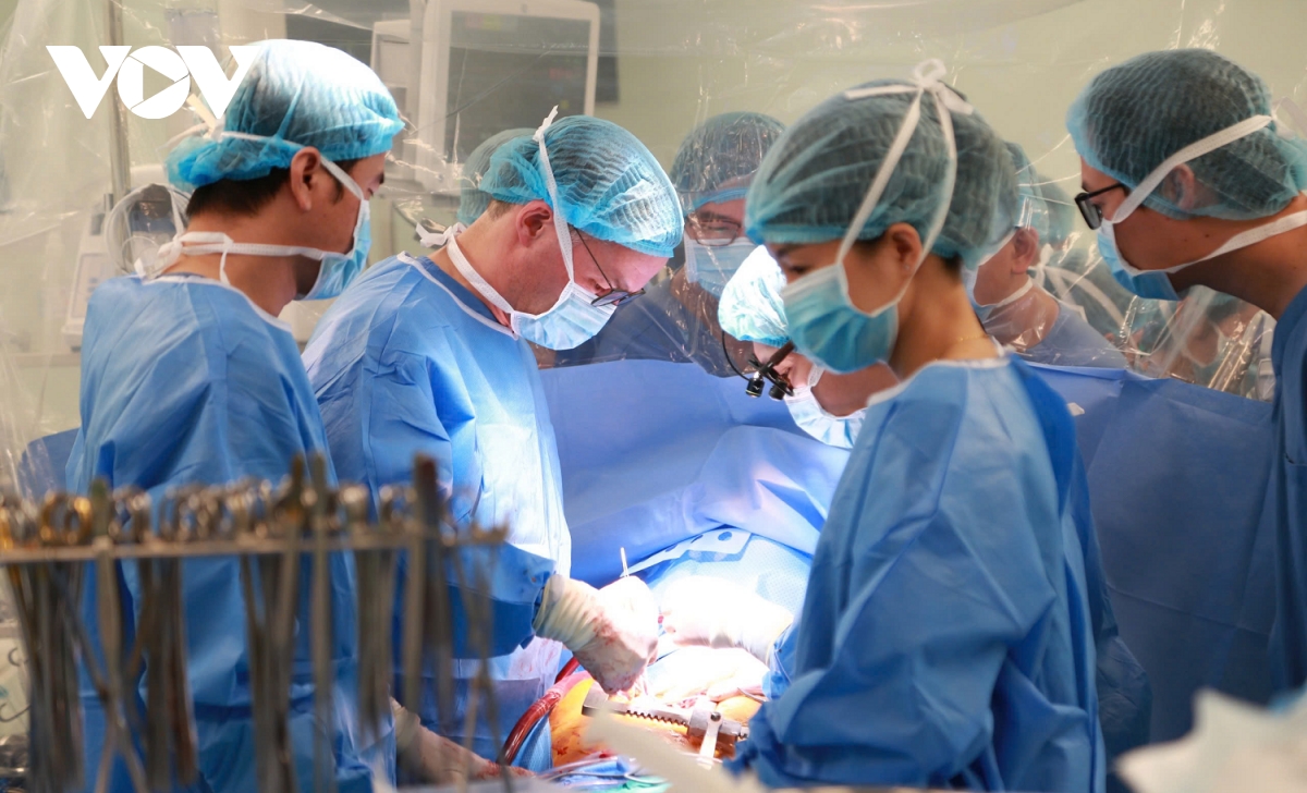 lần đầu cấy ghép thành công tim nhân tạo bán phần thế hệ 3 tại việt nam hình ảnh 1 lan dau cay ghep thanh cong tim nhan tao ban phan the he 3 tai viet nam hinh anh 1