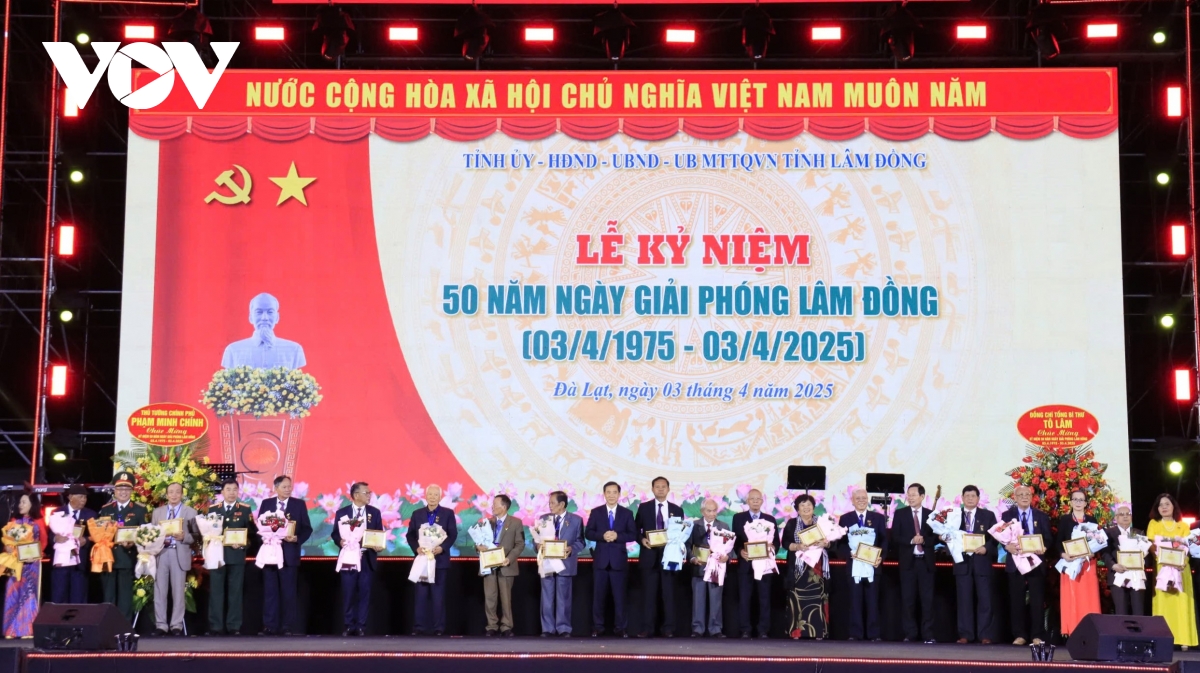 Đại tướng phan văn giang dự lễ kỷ niệm 50 năm ngày giải phóng lâm Đồng hình ảnh 3 Dai tuong phan van giang du le ky niem 50 nam ngay giai phong lam Dong hinh anh 3
