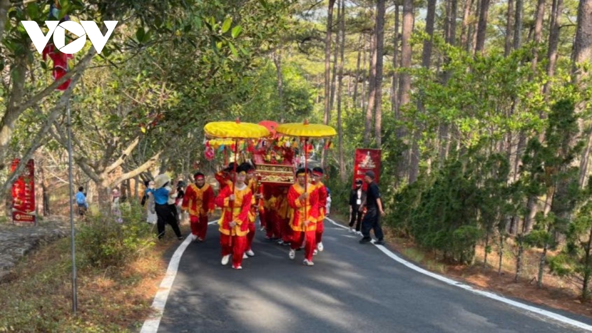 lâm Đồng sôi nổi nhiều hoạt động giỗ tổ hùng vương hình ảnh 1 lam Dong soi noi nhieu hoat dong gio to hung vuong hinh anh 1