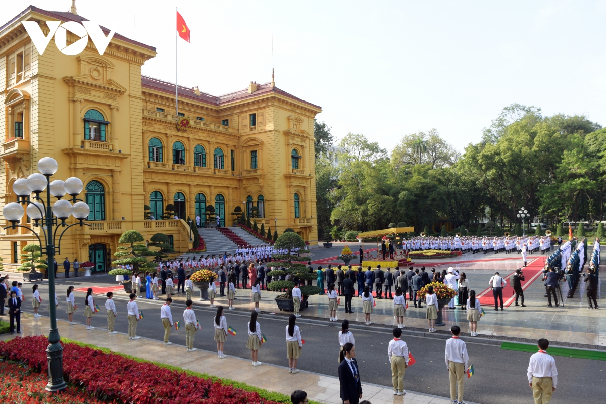lễ đón thủ tướng ethiopia và phu nhân thăm chính thức việt nam hình ảnh 1 le don thu tuong ethiopia va phu nhan tham chinh thuc viet nam hinh anh 1