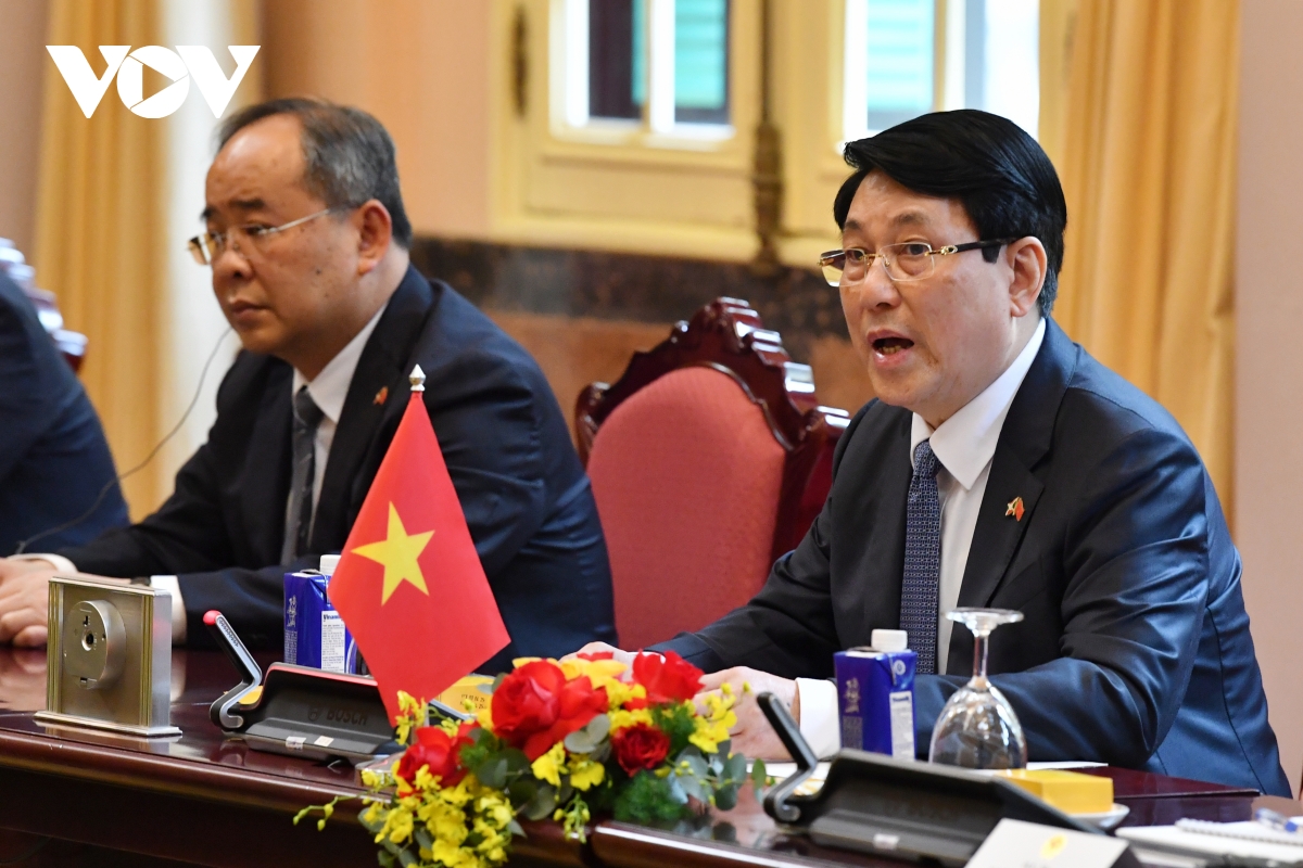 toàn cảnh lễ đón tổng thống burundi và phu nhân thăm chính thức việt nam hình ảnh 11 toan canh le don tong thong burundi va phu nhan tham chinh thuc viet nam hinh anh 11