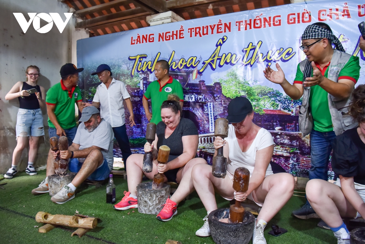 Đưa làng nghề Ước lễ trở thành điểm đến du lịch độc đáo hình ảnh 2 Dua lang nghe Uoc le tro thanh diem den du lich doc dao hinh anh 2