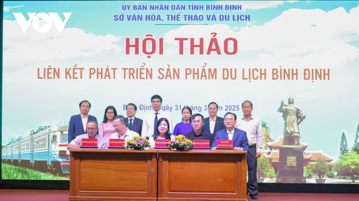 tỉnh bình Định phối hợp với ngành đường sắt phát triển du lịch hình ảnh 2 tinh binh Dinh phoi hop voi nganh duong sat phat trien du lich hinh anh 2