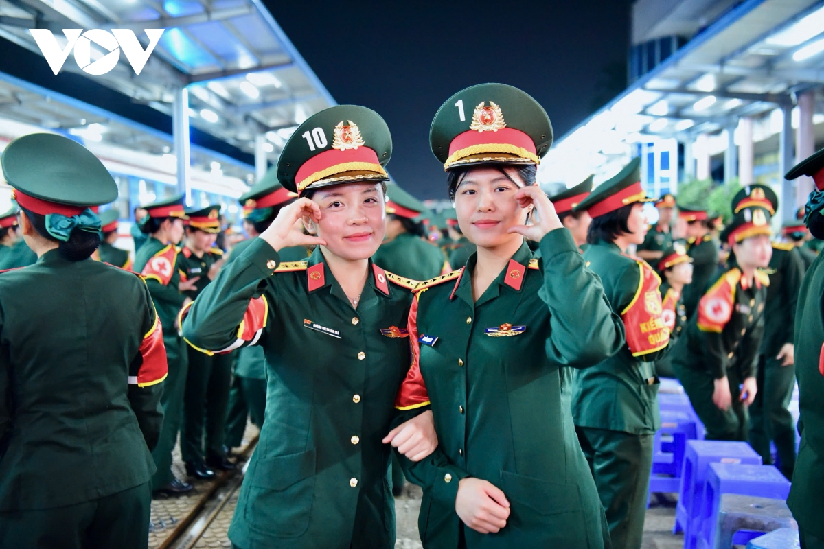 lực lượng diễu binh sắp đến ga biên hòa, khép lại hành trình 38 tiếng trên tàu hình ảnh 4 luc luong dieu binh sap den ga bien hoa, khep lai hanh trinh 38 tieng tren tau hinh anh 4