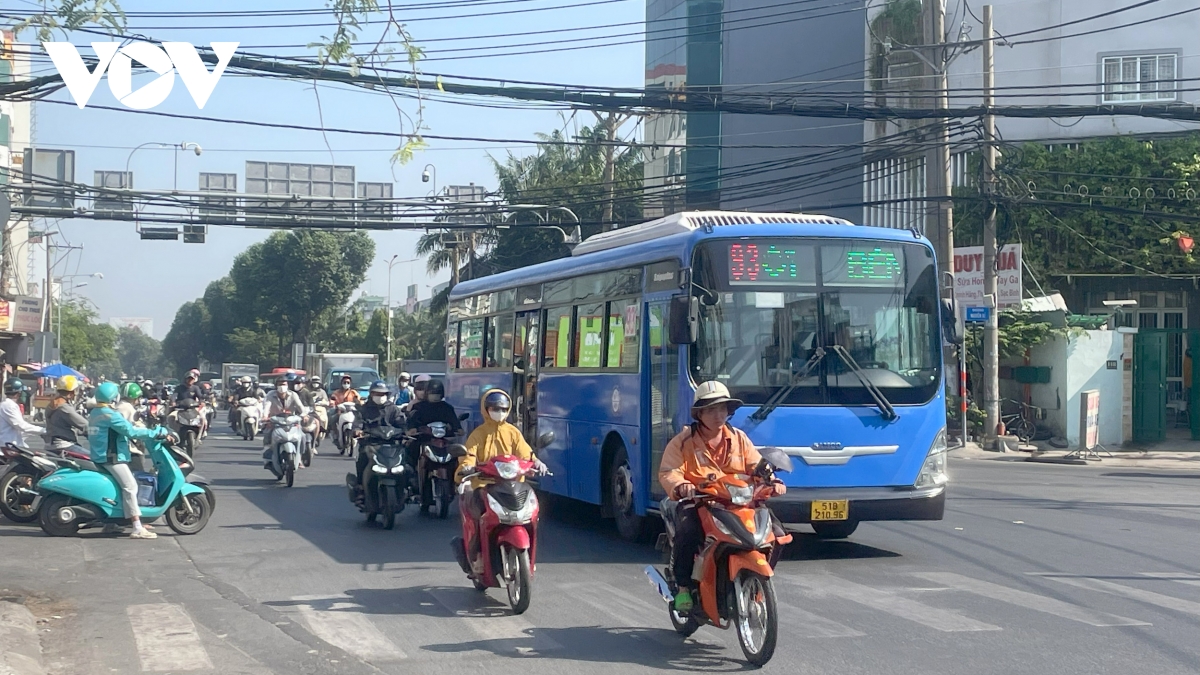TP.HCM miễn phí cho khách đi xe buýt trong ngày 30/4