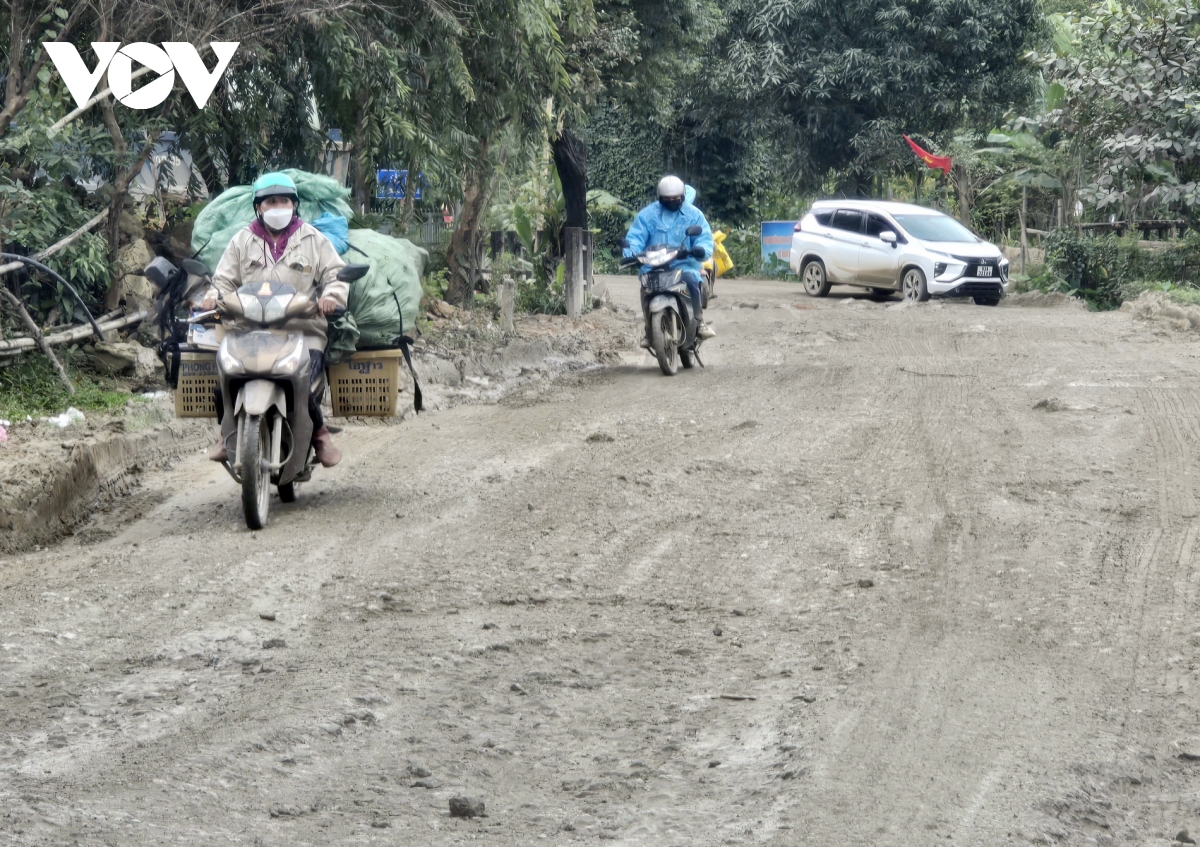 quốc lộ 14d bị băm nát bao giờ sẽ hồi sinh tuyến huyết mạch trục Đông - tây hình ảnh 3 quoc lo 14d bi bam nat bao gio se hoi sinh tuyen huyet mach truc Dong - tay hinh anh 3