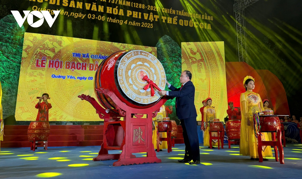 quảng ninh khai hội truyền thống bạch Đằng giang hình ảnh 2 quang ninh khai hoi truyen thong bach Dang giang hinh anh 2