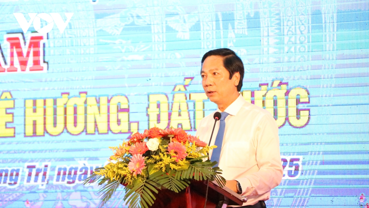  bao chi dong hanh voi que huong, dat nuoc hinh anh 4