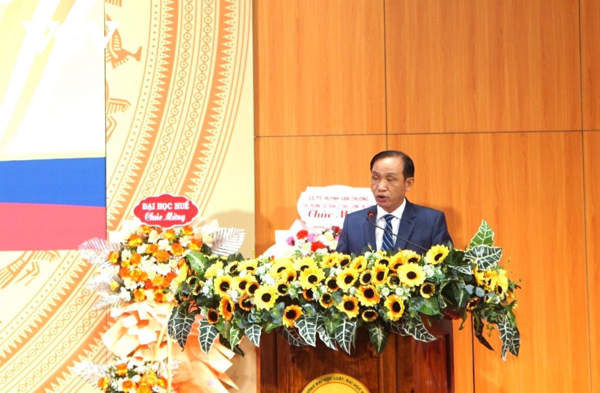 trường Đại học luật huế đón nhận huân chương lao động hạng ba hình ảnh 1 truong Dai hoc luat hue don nhan huan chuong lao dong hang ba hinh anh 1
