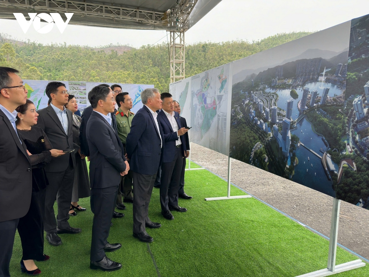 phó thủ tướng nguyễn hòa bình chỉ đạo tháo gỡ khó khăn các dự án trọng điểm hình ảnh 2 pho thu tuong nguyen hoa binh chi dao thao go kho khan cac du an trong diem hinh anh 2