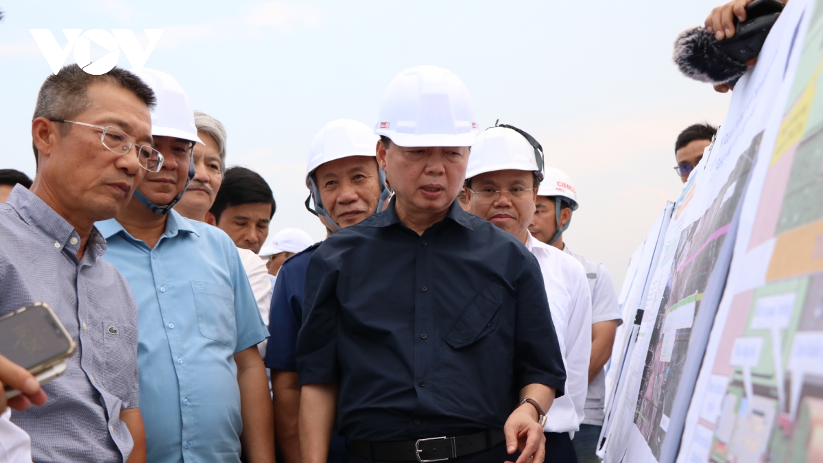 phó thủ tướng trần hồng hà kiểm tra các công trình trọng điểm tại quảng trị hình ảnh 5 pho thu tuong tran hong ha kiem tra cac cong trinh trong diem tai quang tri hinh anh 5