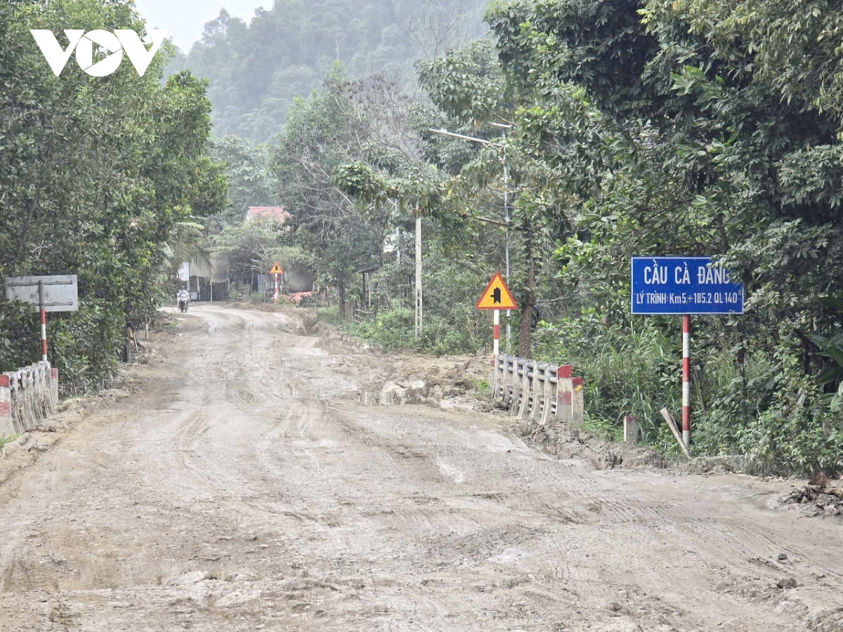 quốc lộ 14d bị băm nát bao giờ sẽ hồi sinh tuyến huyết mạch trục Đông - tây hình ảnh 5 quoc lo 14d bi bam nat bao gio se hoi sinh tuyen huyet mach truc Dong - tay hinh anh 5