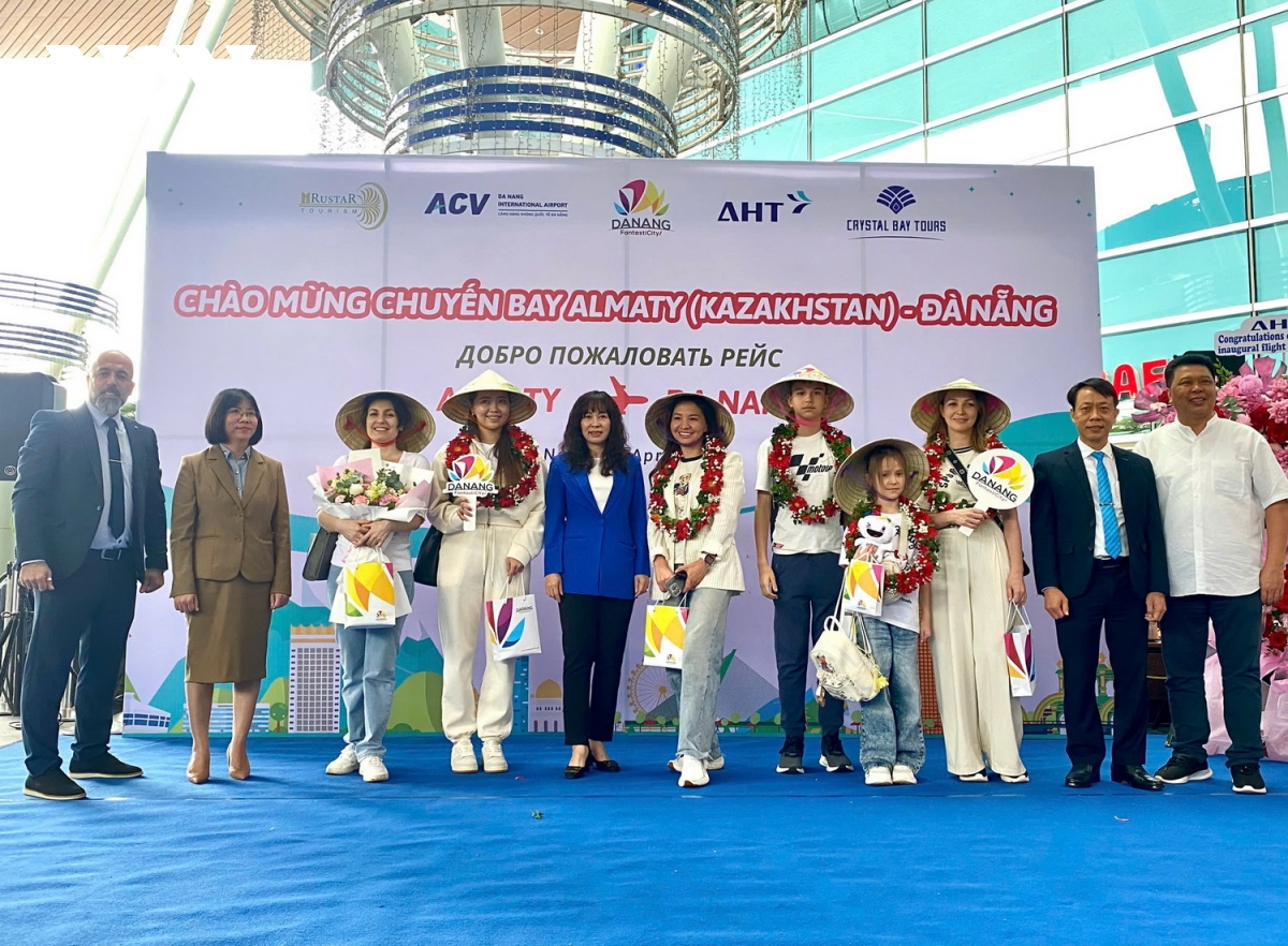 Đà nẵng đón chuyến bay trực tiếp từ kazakhstan hình ảnh 1 Da nang don chuyen bay truc tiep tu kazakhstan hinh anh 1