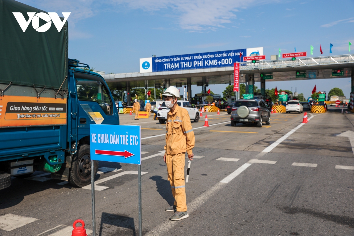 yêu cầu xả trạm thu phí nếu ùn tắc trong dịp nghỉ lễ giỗ tổ hùng vương hình ảnh 1 yeu cau xa tram thu phi neu un tac trong dip nghi le gio to hung vuong hinh anh 1