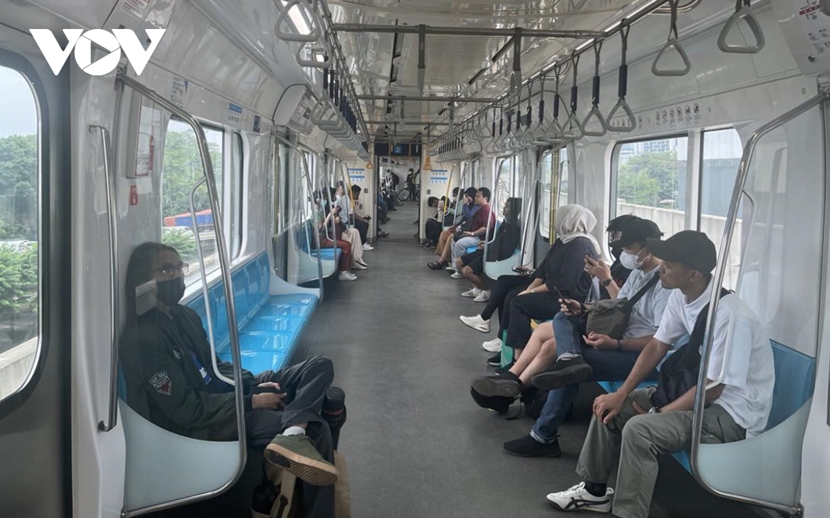 jakarta yêu cầu công chức sử dụng giao thông công cộng vào thứ tư hàng tuần hình ảnh 1 jakarta yeu cau cong chuc su dung giao thong cong cong vao thu tu hang tuan hinh anh 1