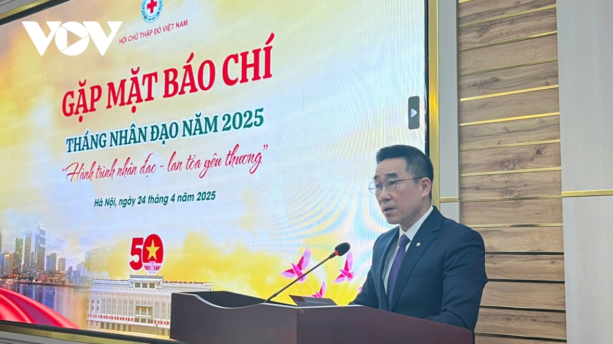 phấn đấu vận động 400 tỷ đồng để triển khai các hoạt động trong tháng nhân đạo hình ảnh 2 phan dau van dong 400 ty dong de trien khai cac hoat dong trong thang nhan dao hinh anh 2